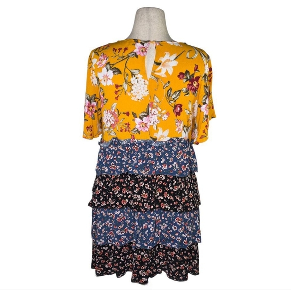 Umgee USA Boho Floral Patchwork Ruffle Tiered Mini Dress Size Large - Picture 3 of 6